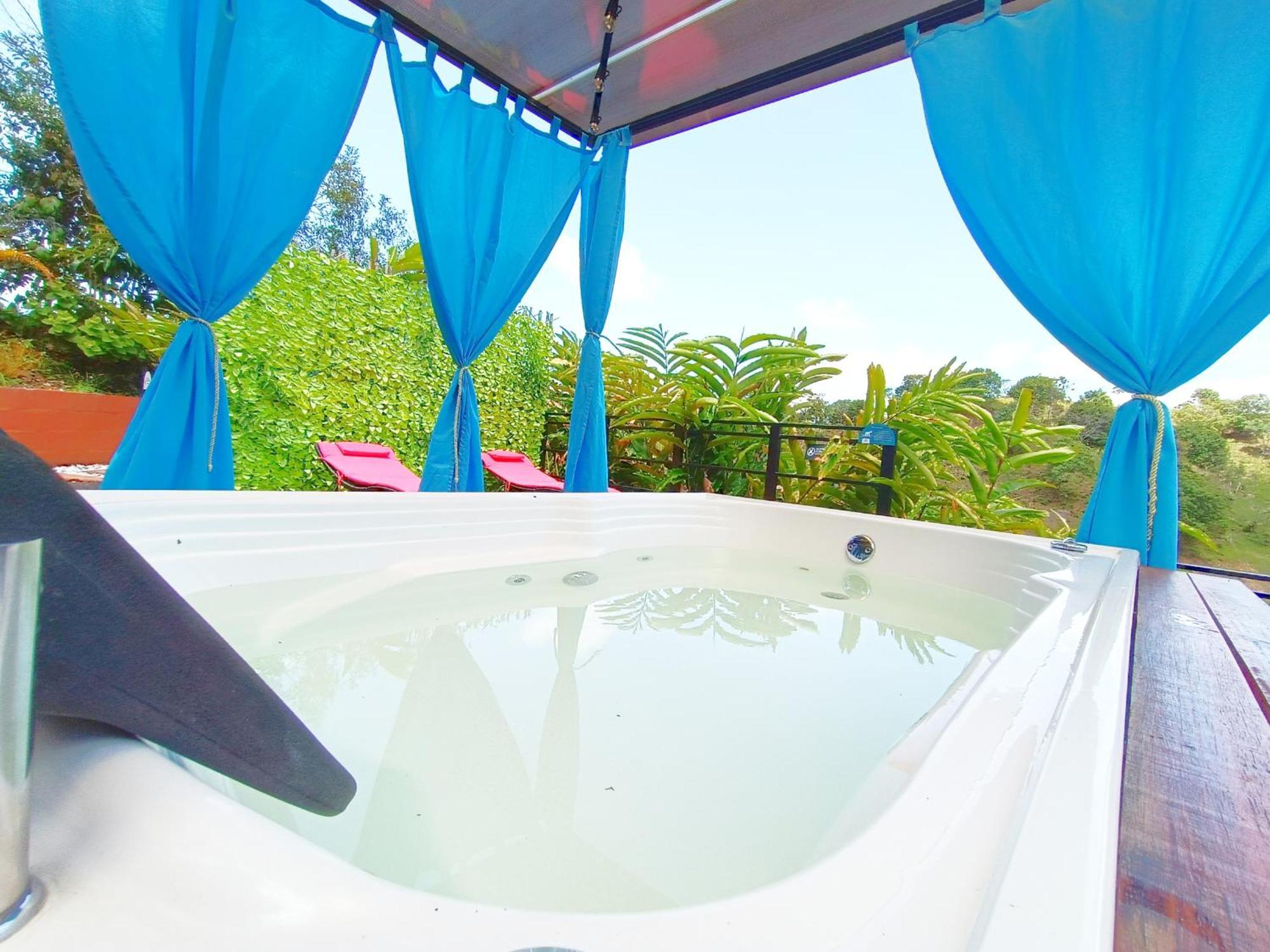 Glamping The Mountain Hotell Guatapé Eksteriør bilde