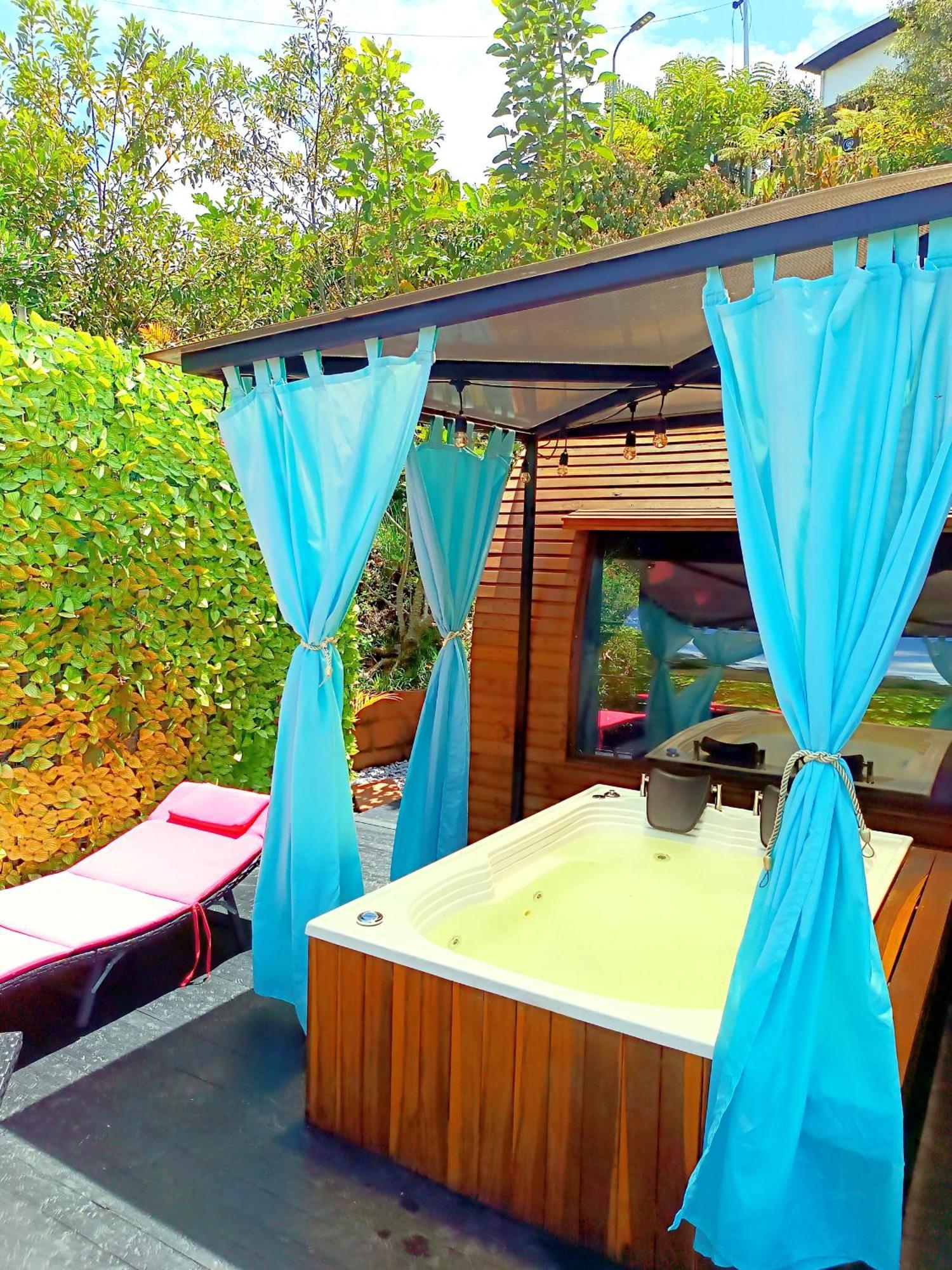 Glamping The Mountain Hotell Guatapé Eksteriør bilde